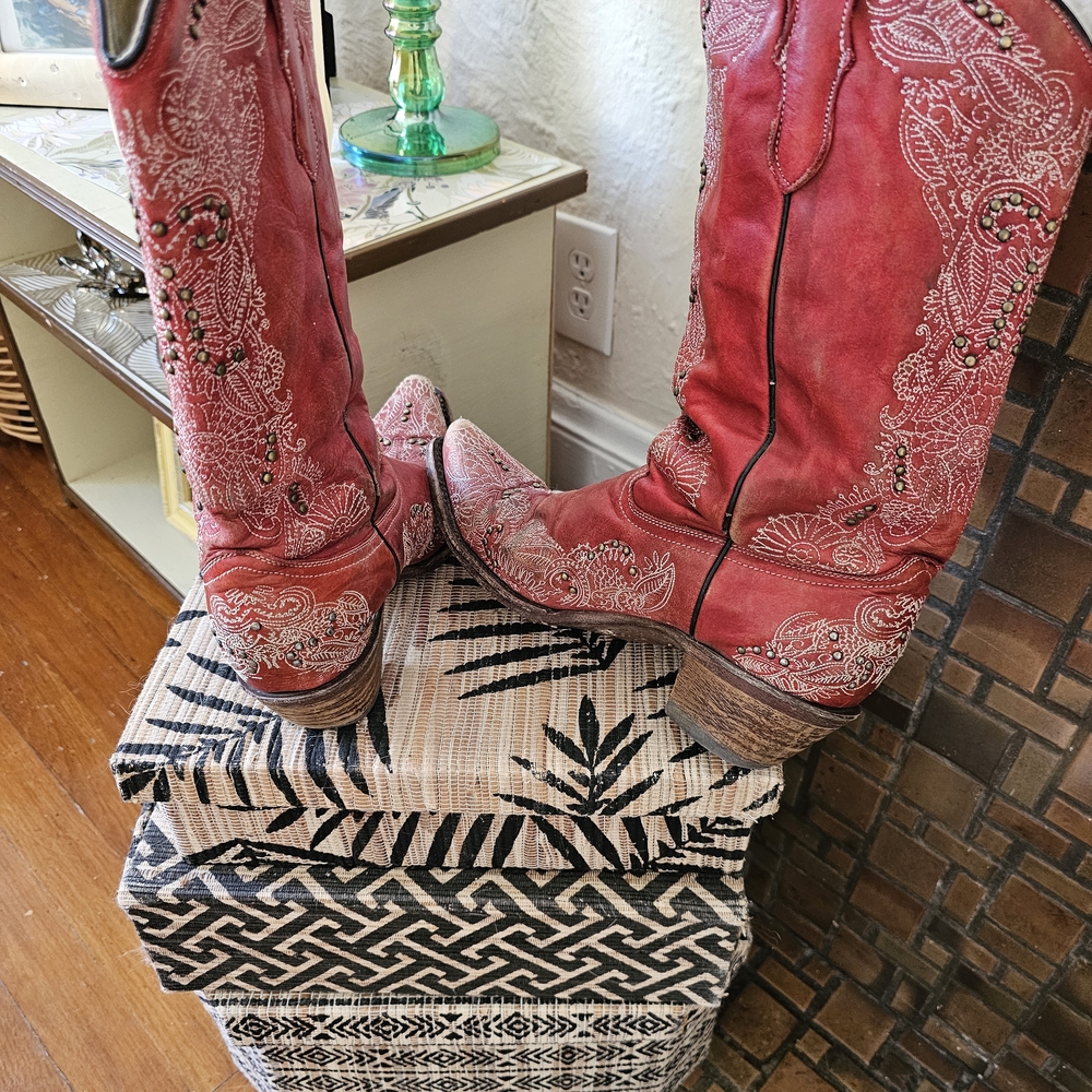 Elegant Red Embroidered Heeled Boots